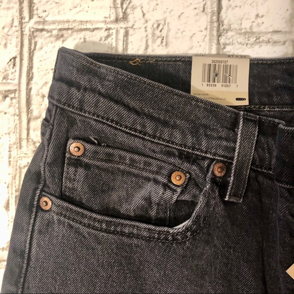 New Levi’s Original Cropped Jeans - Picture 4 of 6